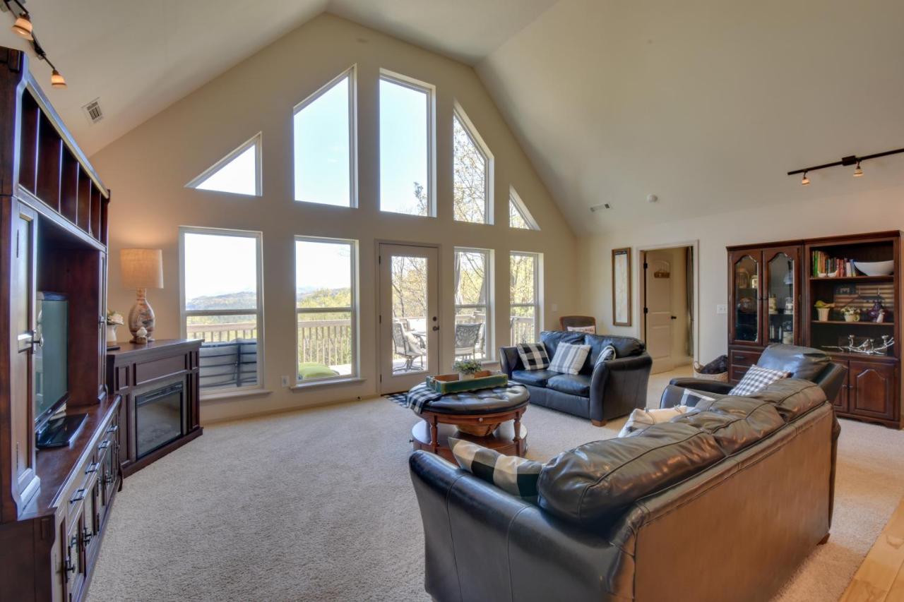 Lakemont Retreat Game Room, Hot Tub, And Mtn Views! Екстериор снимка